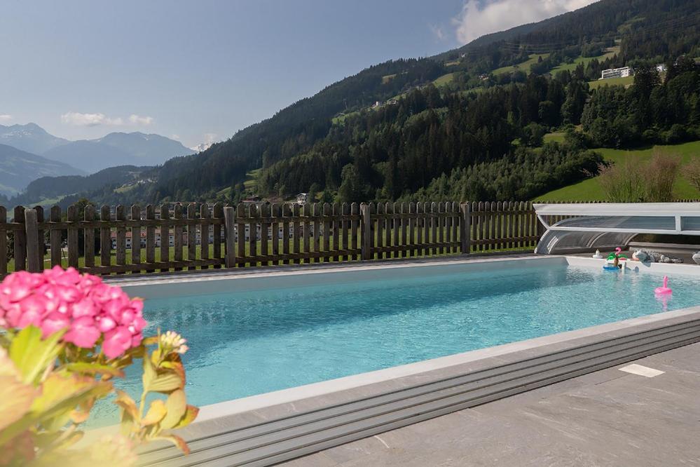 Hotel Pension Wiesenhof Kaltenbach Exterior photo